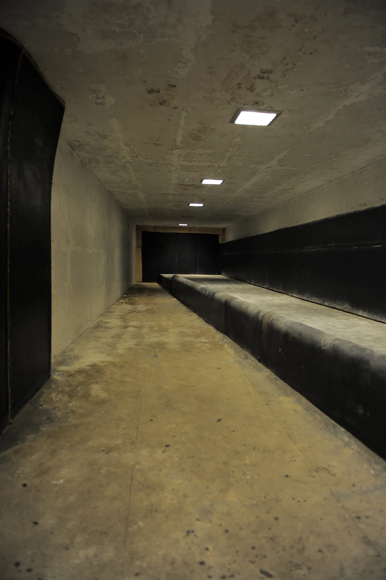 Pad 39B Emergency Egress Rubber Room